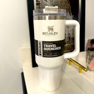 Stanley 40oz Stainless Steel Adventure Quencher Tumbler- Frost Pearl